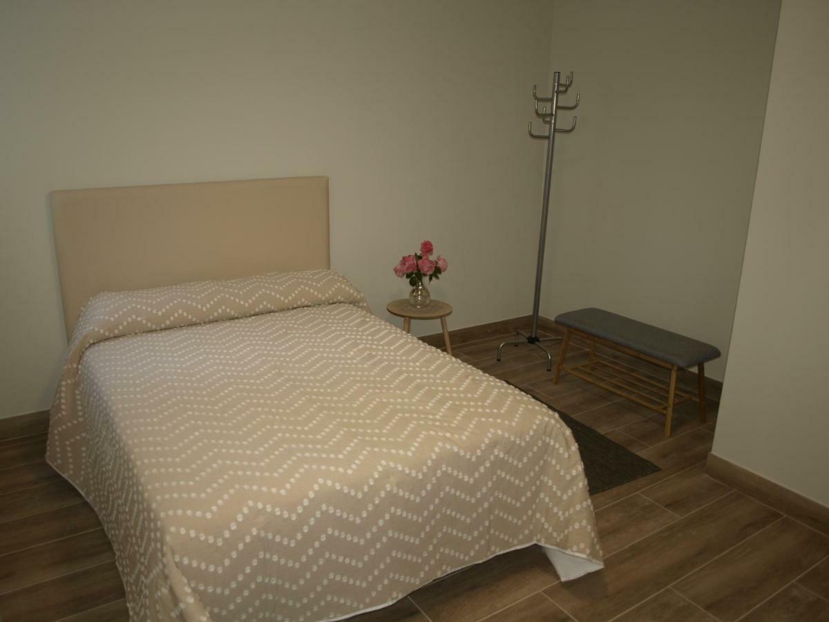 Albergue Pallanes توي المظهر الخارجي الصورة
